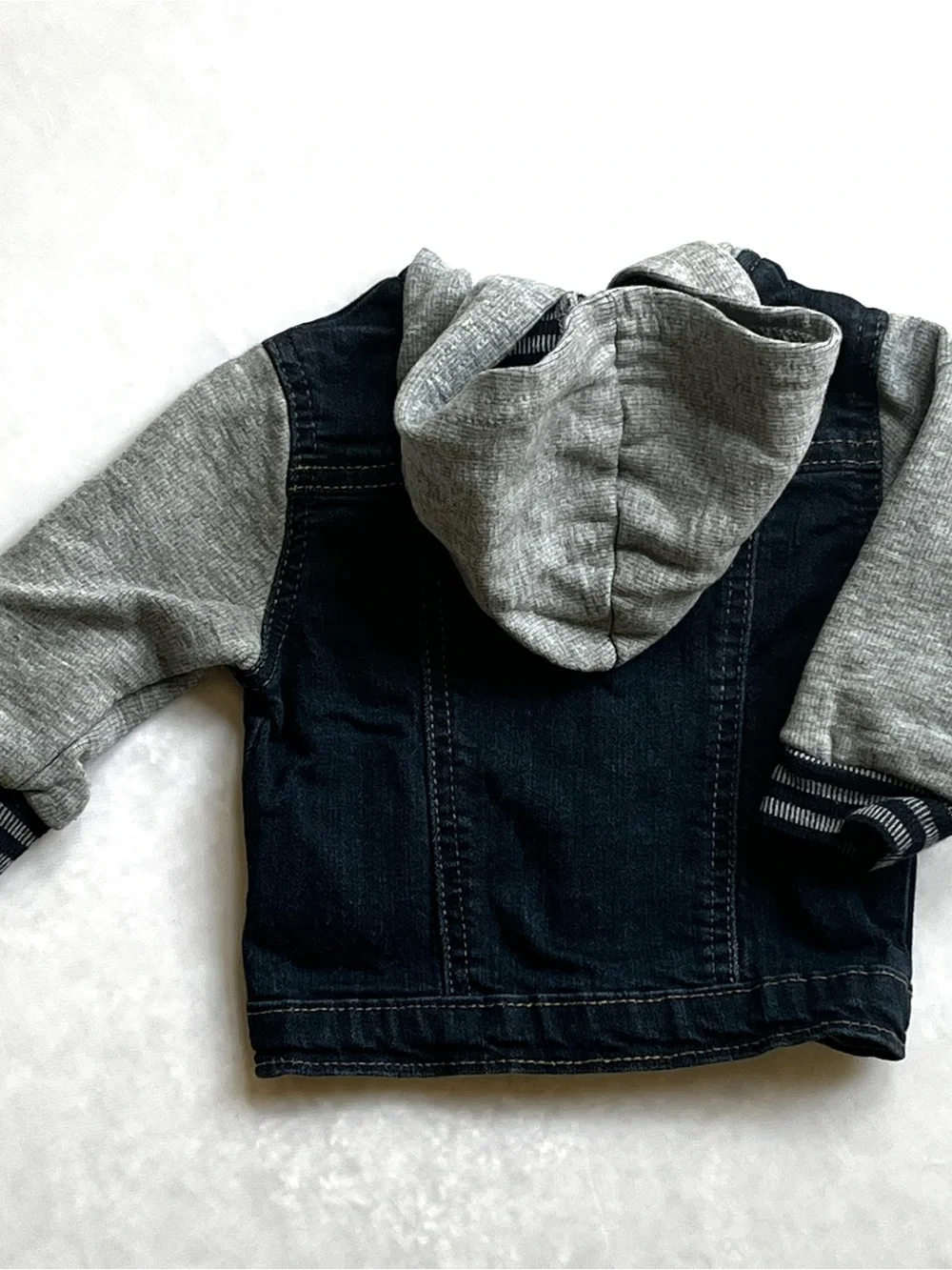 Wrangler Denim Jacket Gray Hooded 0-3M  & Carter’s Plaid Fleece Sherpa Hood 3M
